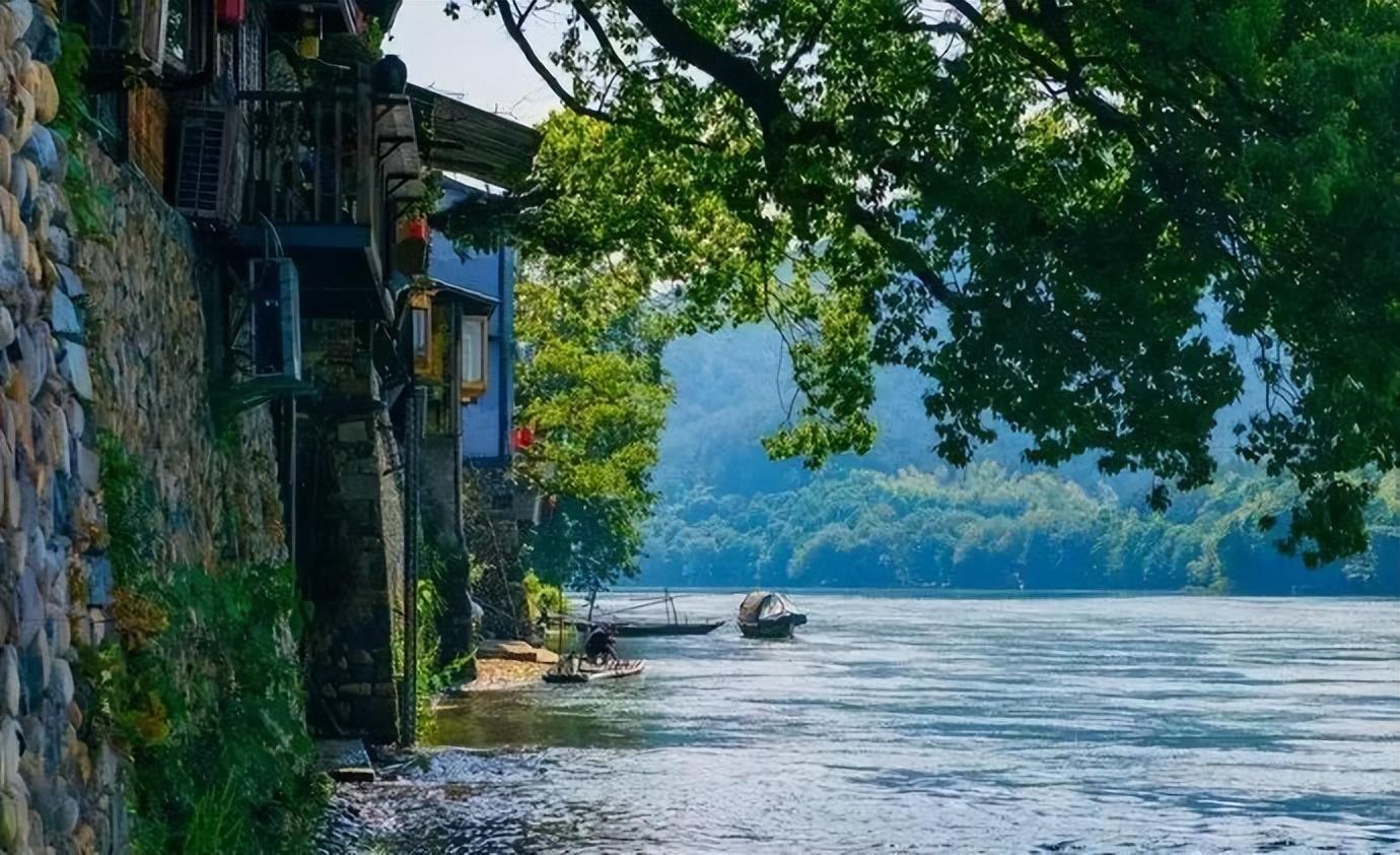 鬥雲野鶴，遊戲人間。認准目標才搜尋打一准确生肖详细解答、定量解答解释落实